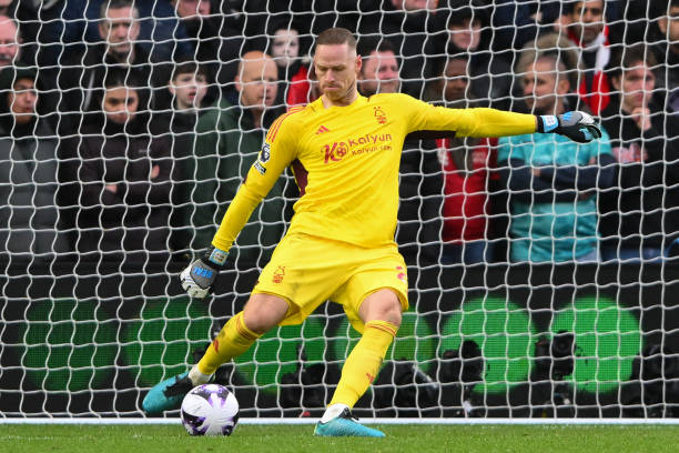 使替补球员 使替补球员